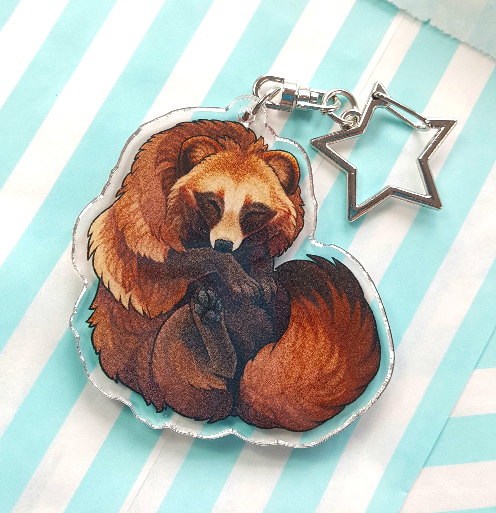 Tanuki sleepy acrylic keyring – Sushiartstudio